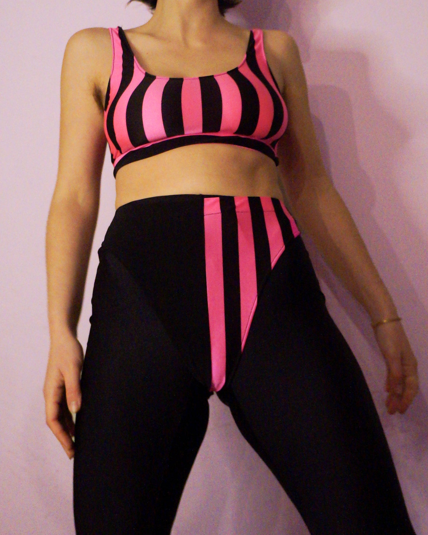 Le Aerobic Club • String bi-gout