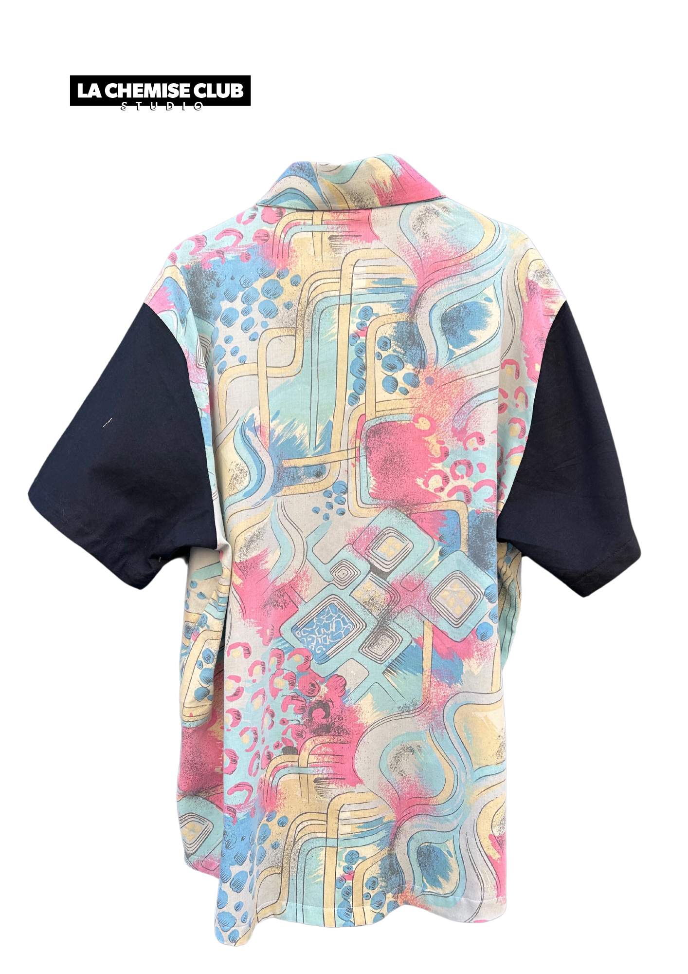 La Chemise Club Studio • Black bubblegum