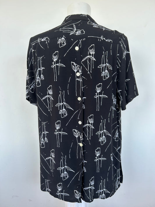Chemise black flowers