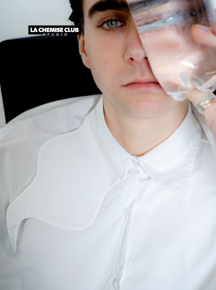 La Chemise Club Studio • BURN OUT / Income