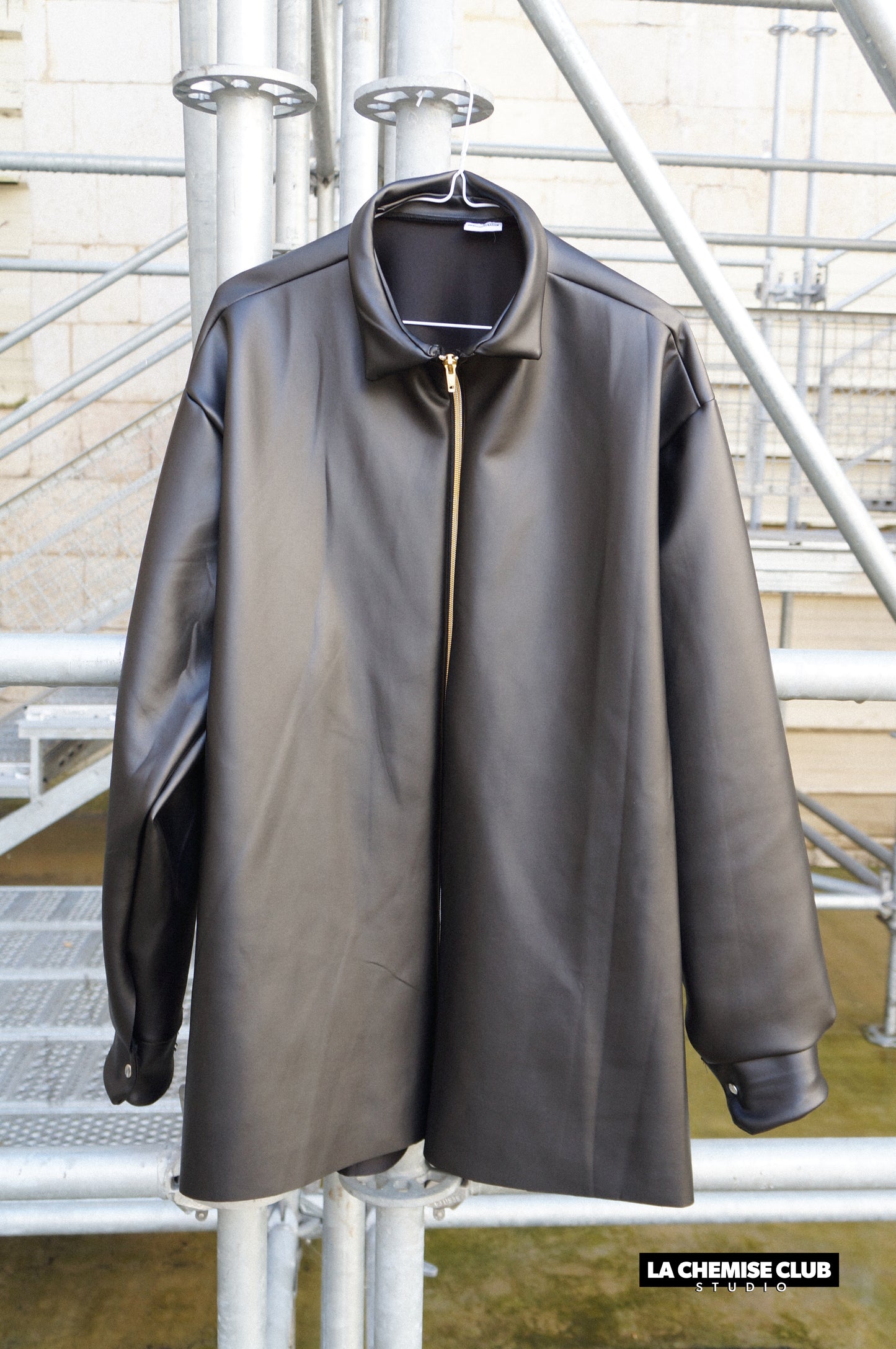 La Chemise Club Studio • Magic Zip 2