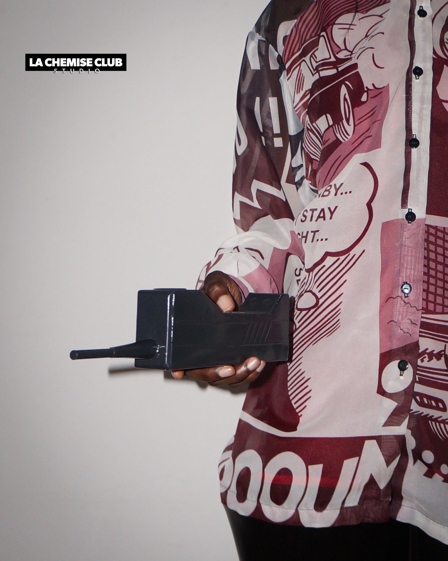 La Chemise Club Studio • Transparente comics