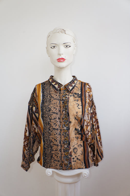 Chemise frises marrons