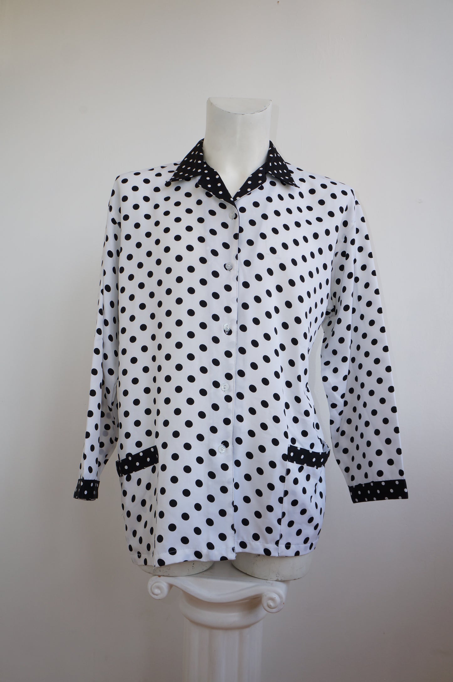 Chemise pois contrastés