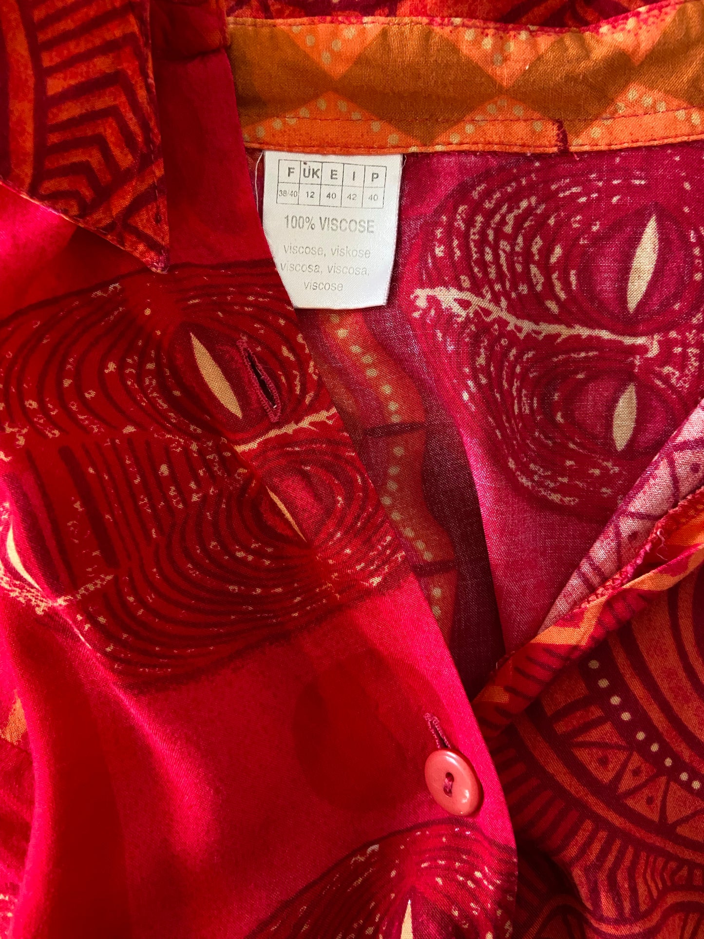 Chemise masques rouges
