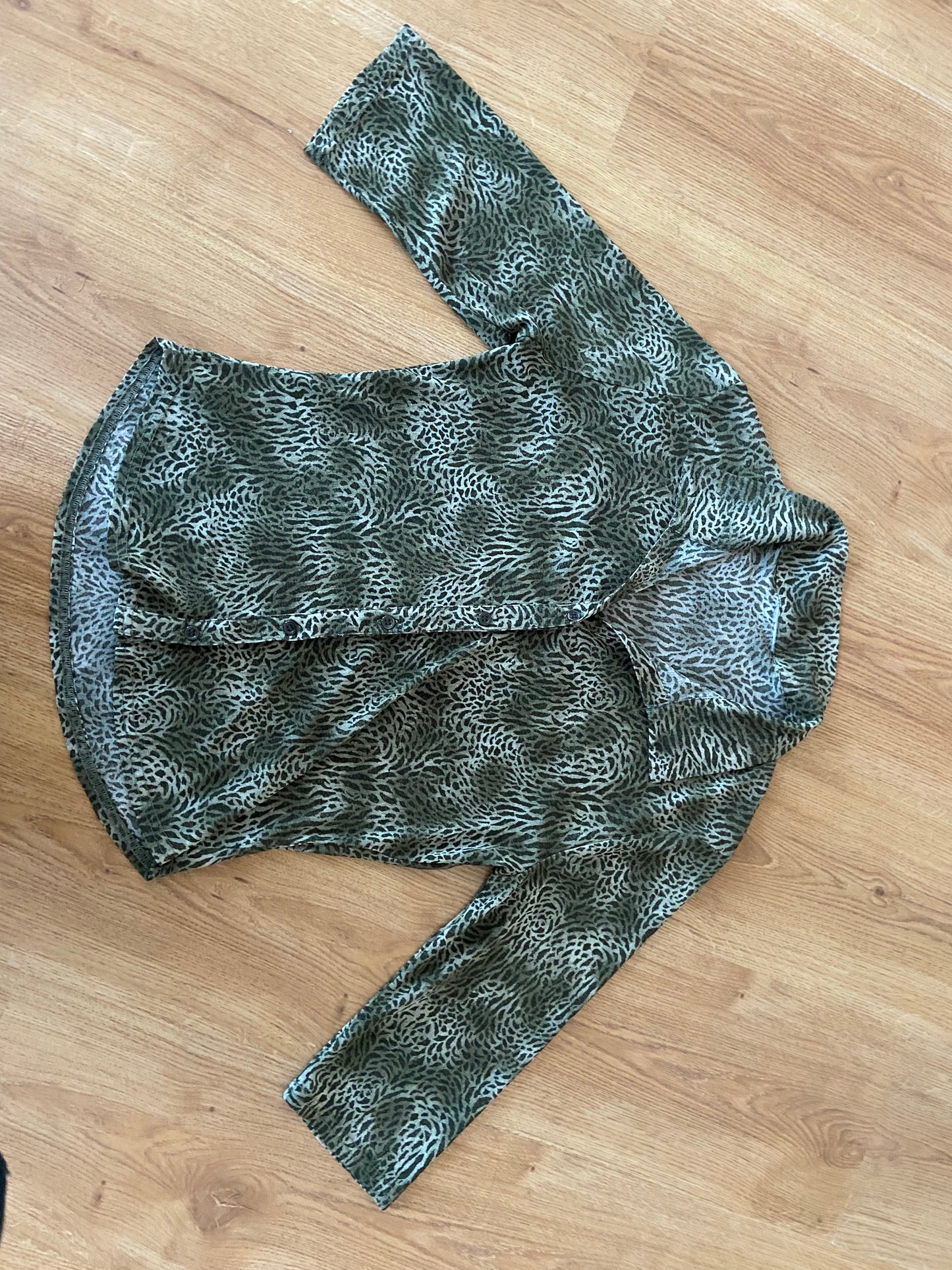 Chemise panthère kaki