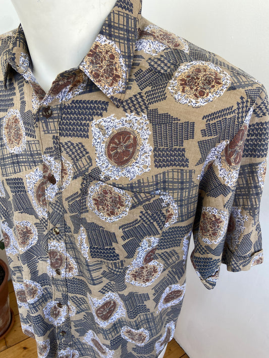 Chemise ruiguan