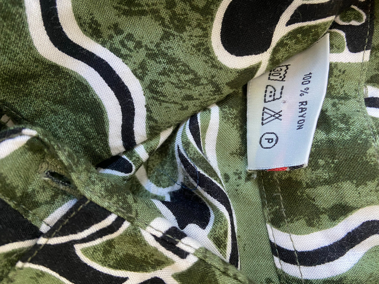 Chemise kontakt