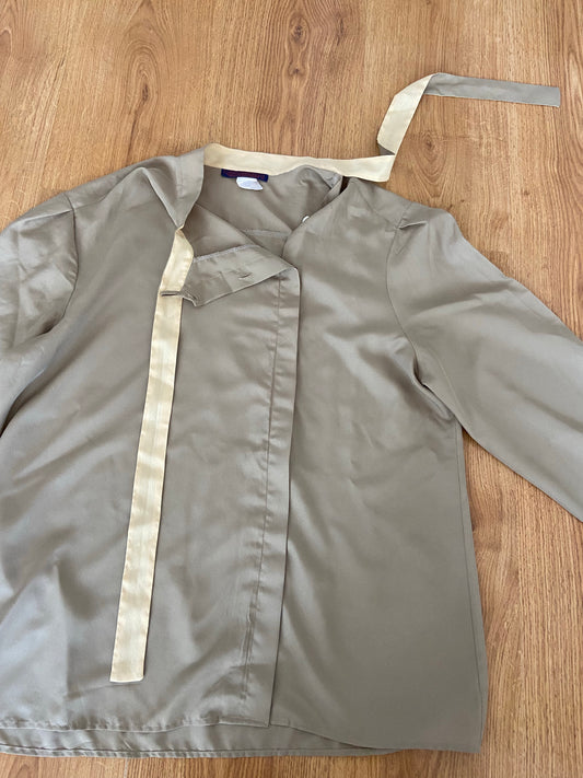 Chemise nouée beige