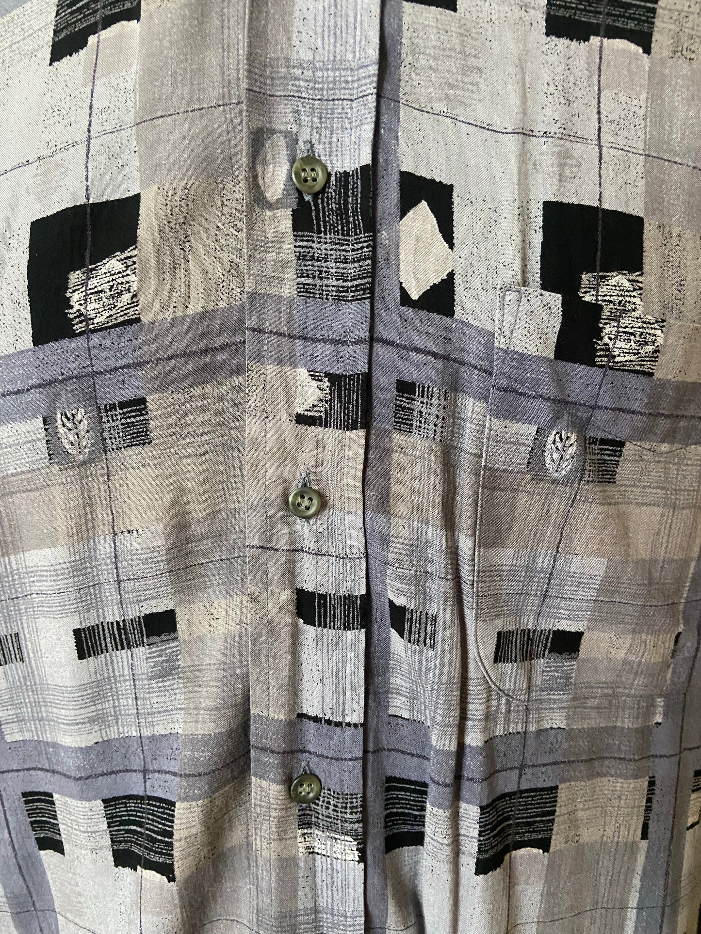 Chemise windows