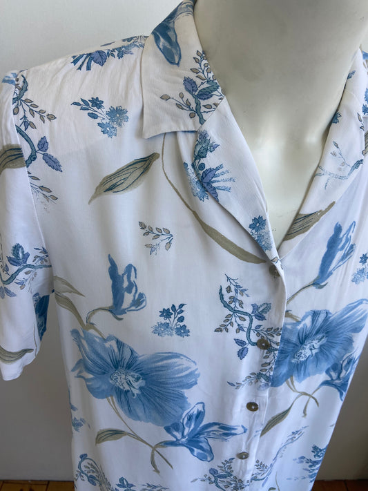 Chemise bleuets col rond