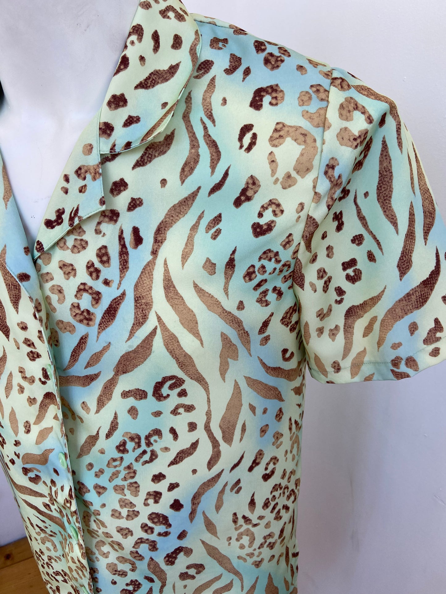 Chemise crossover animal