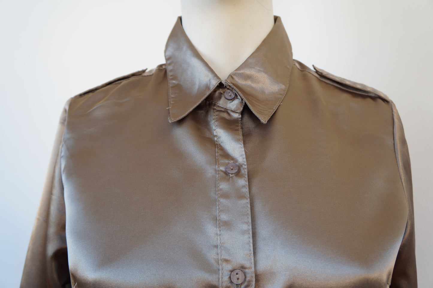 Chemise golden satin