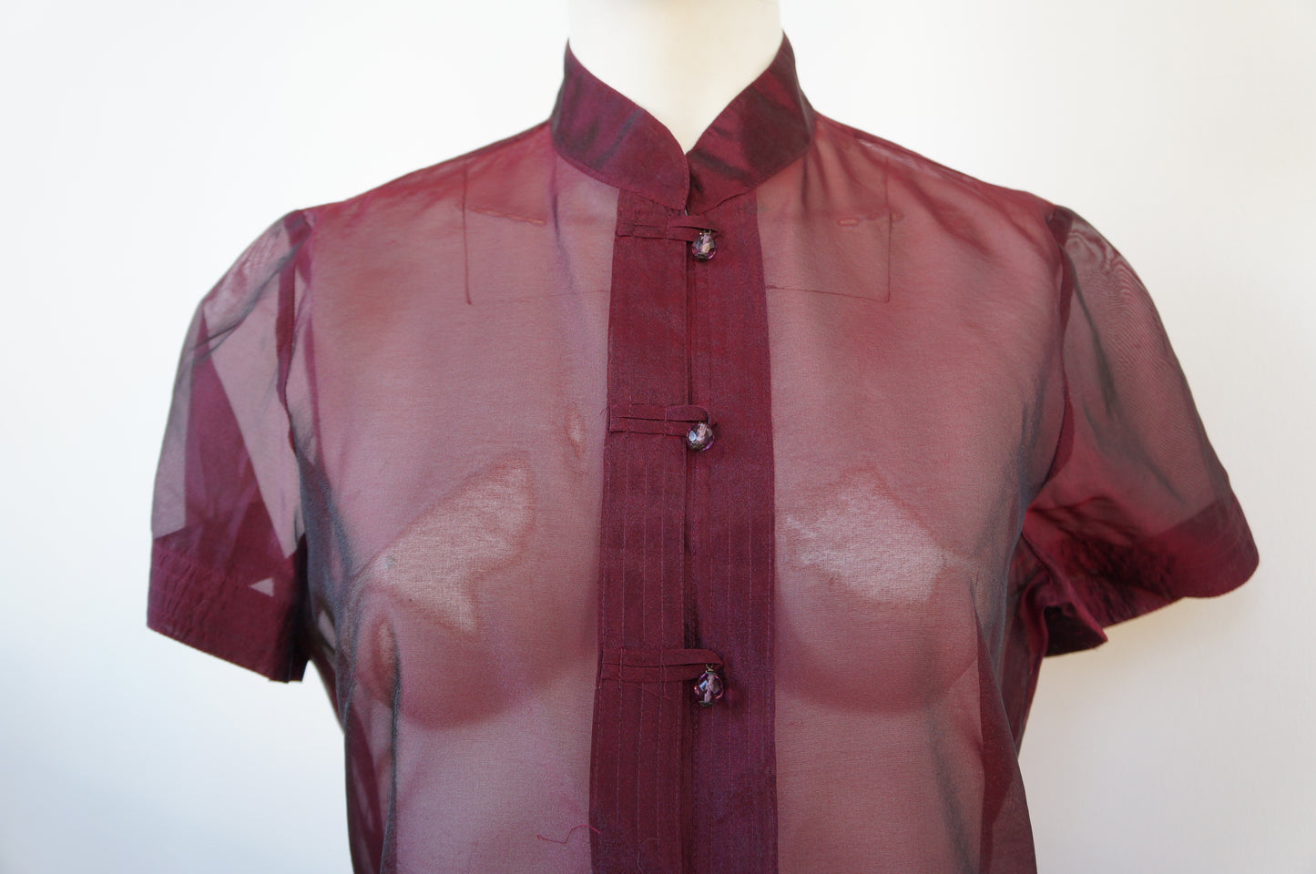 Chemise rubis mao