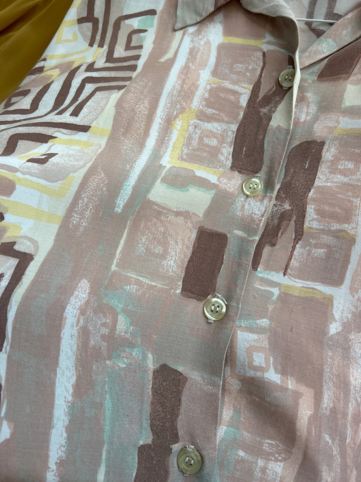 Chemise coffee stain