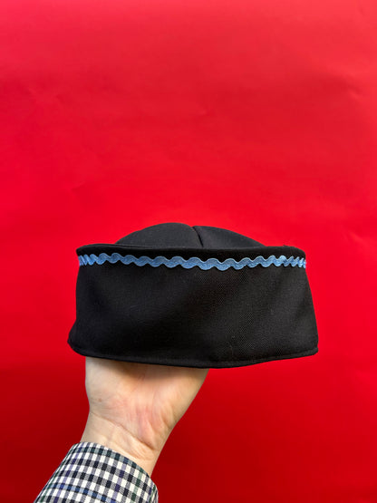 Le petit chapeau classique · La Chemise Club Studio