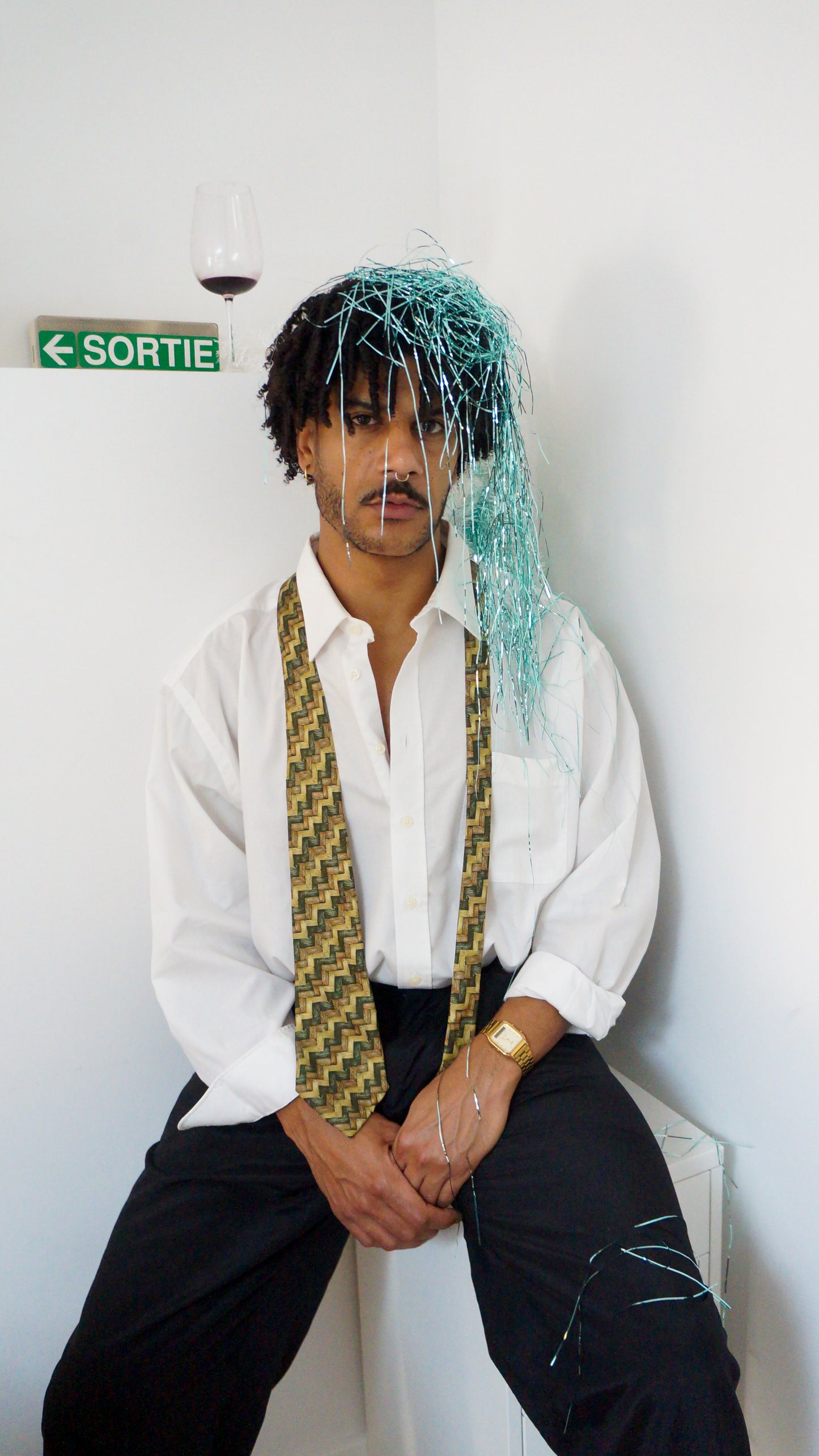 La Chemise-Cravate • Escaliers verts