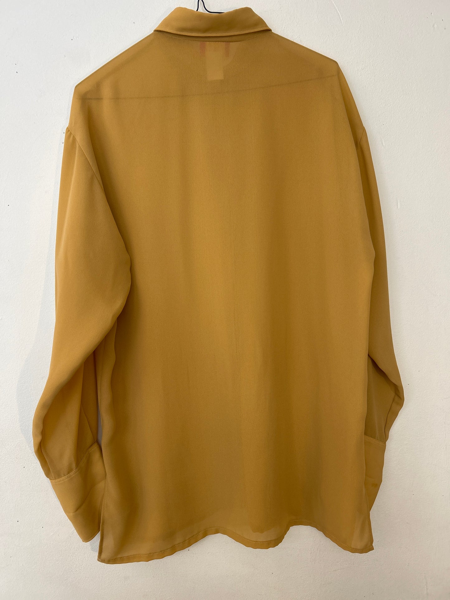Chemise mustarda