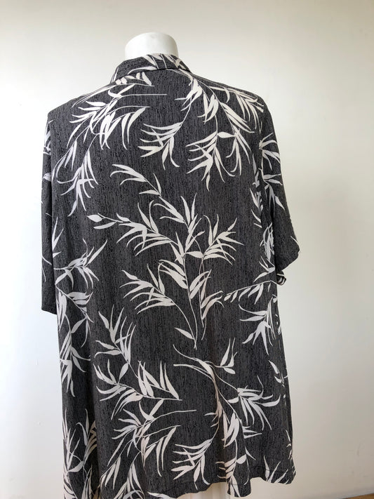 Chemise Black radiant wall