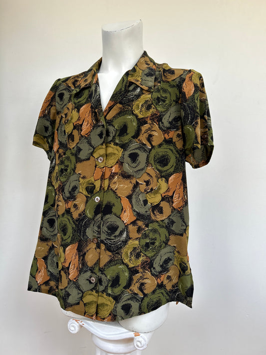 Chemise vert volant