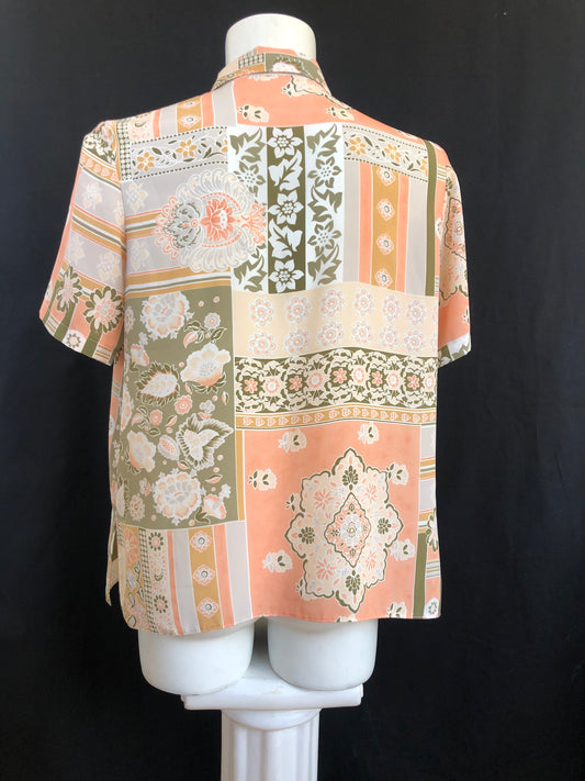 Chemise rose pastel