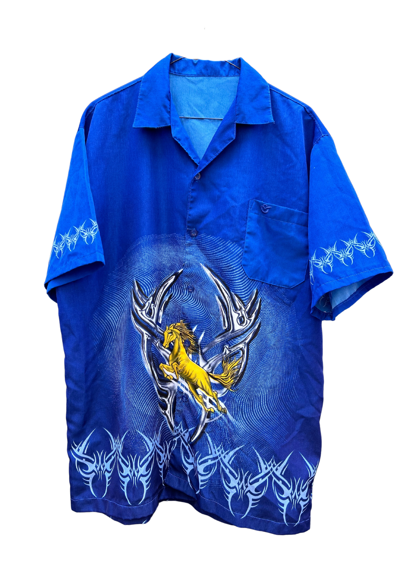 Chemise tribal horses