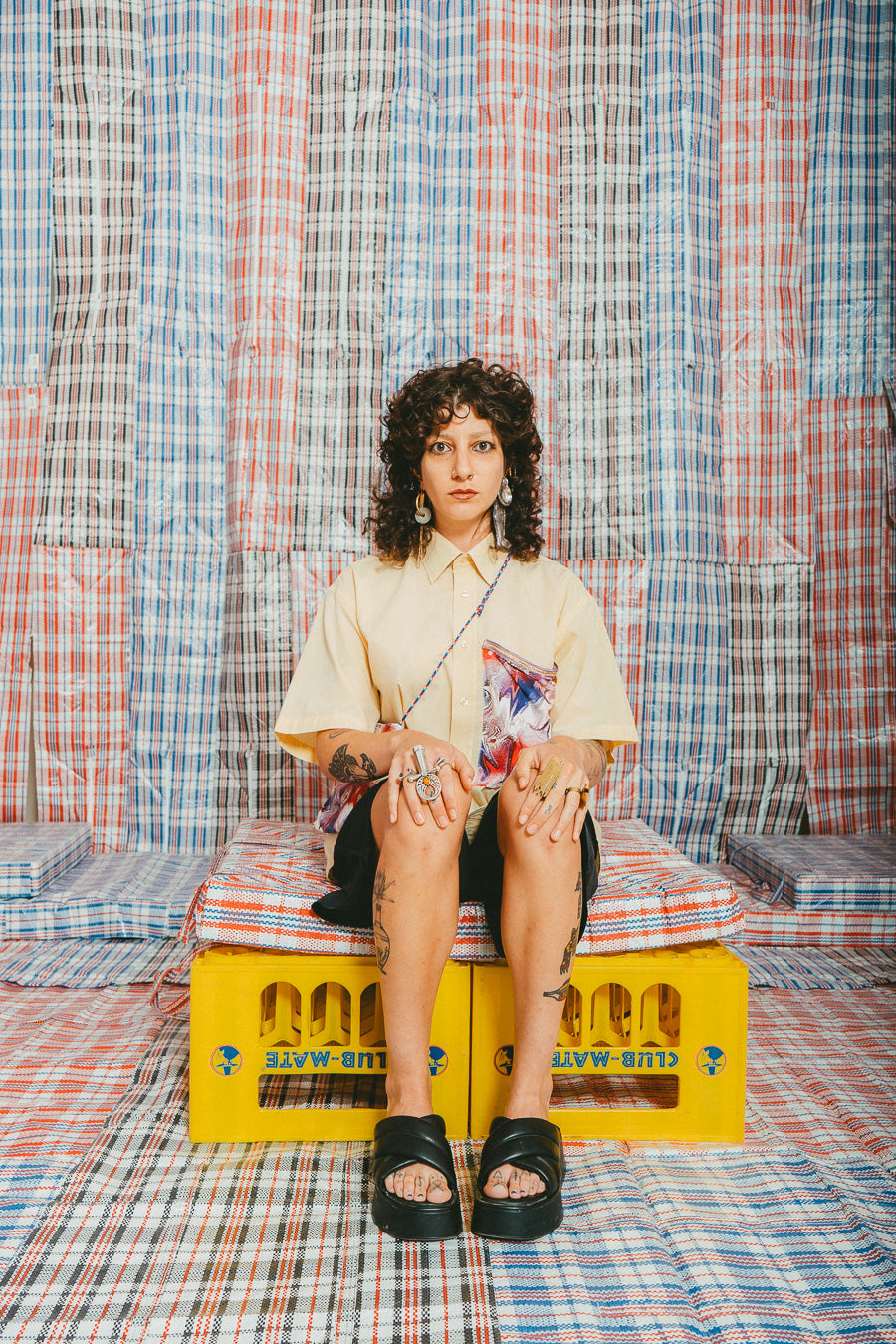 Chemise jaune & sacoche storm • La Blédarde x La Chemise Club Studio