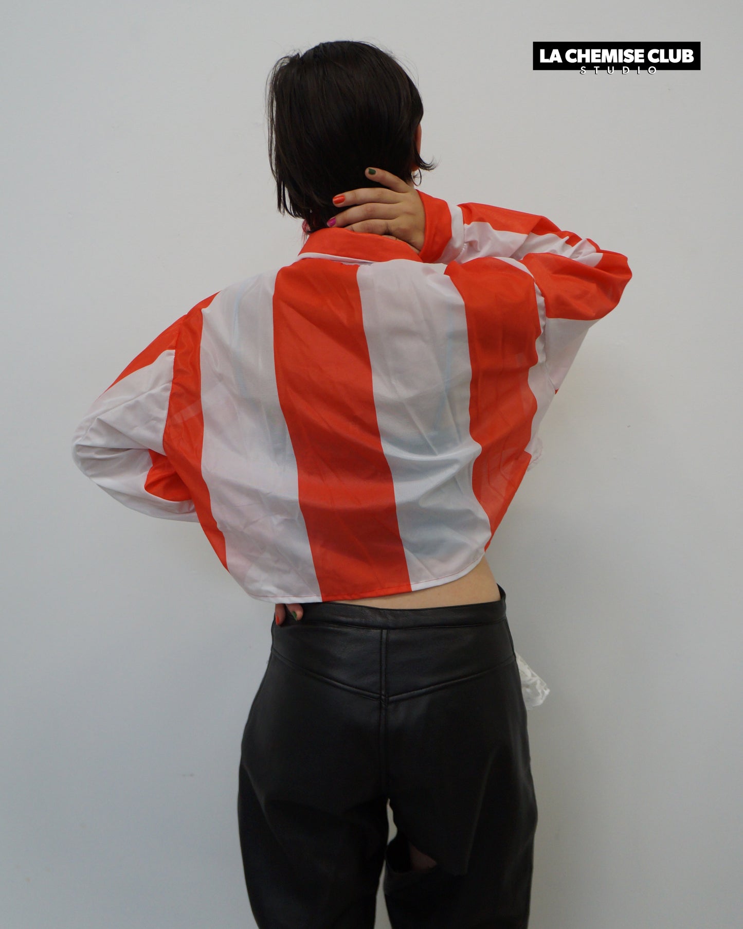 Bandes rouges · La Chemise Club Studio x Charlie Aubry