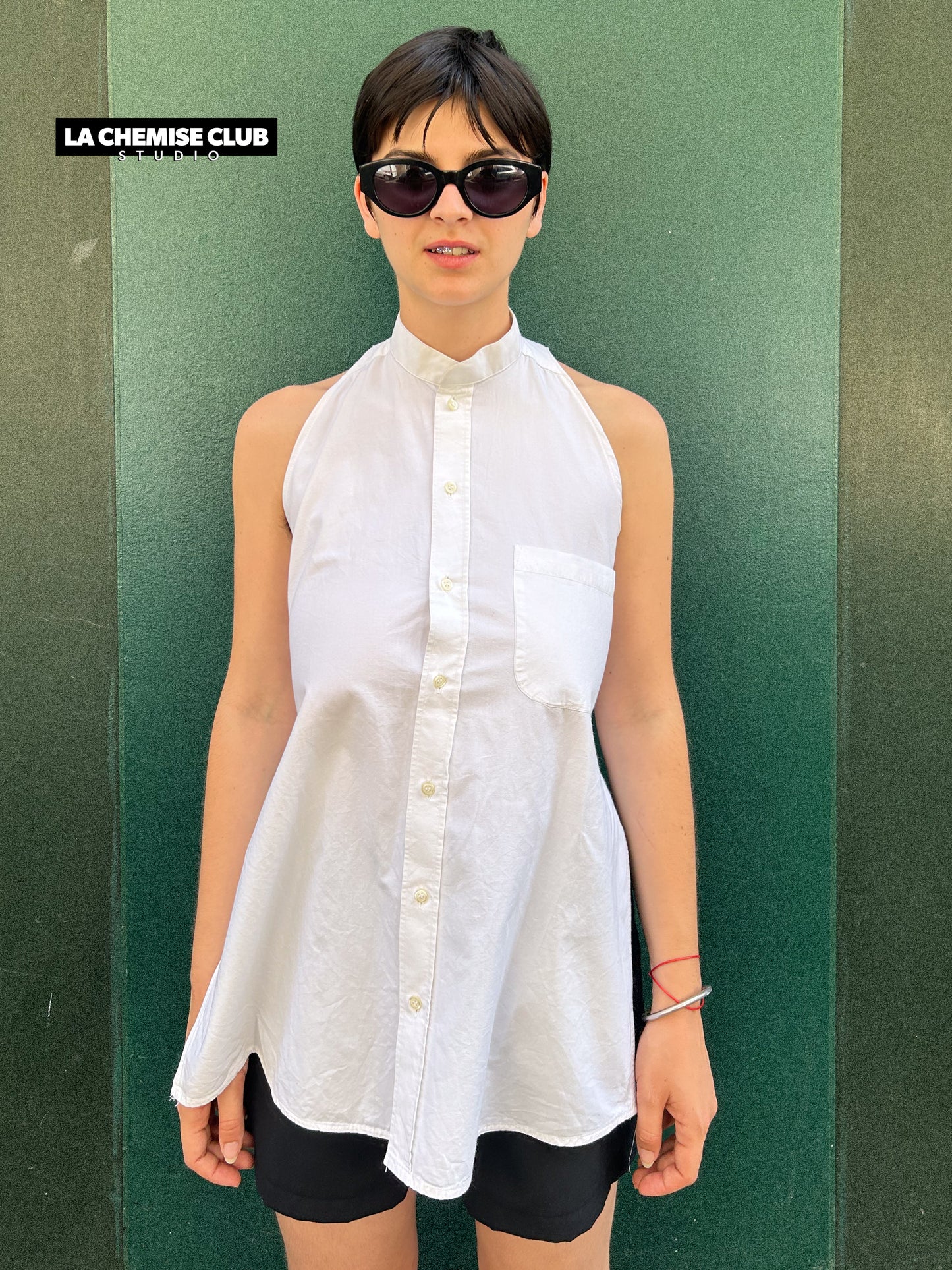 La Chemise Club Studio • La Dos Nu