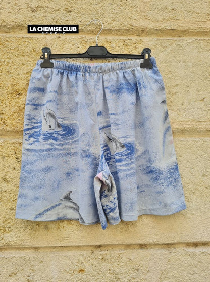 Bermuda Dolphins 2 • La Chemise Club Studio