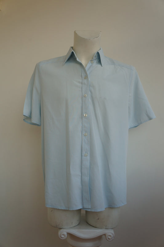 Chemise bleu pastel