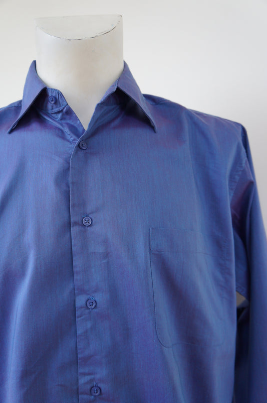 Chemise reflets violets