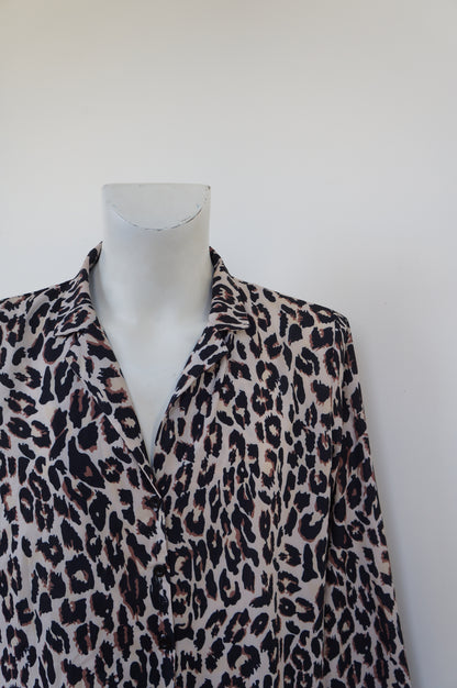 Classy leopard shirt