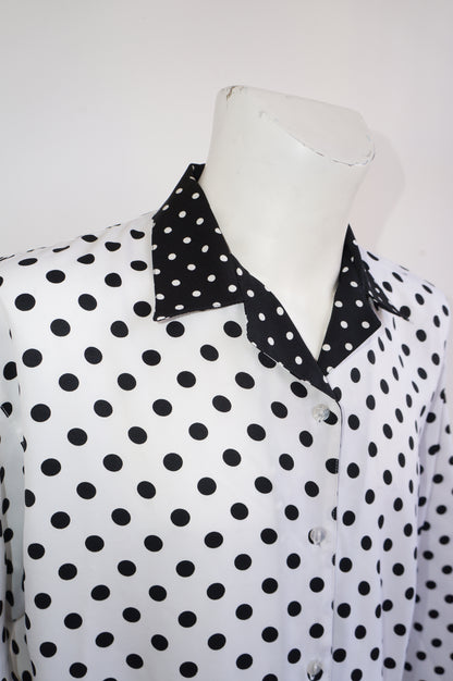 Contrast polka dot shirt