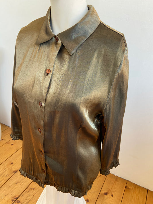 Chemise dorée froufrou