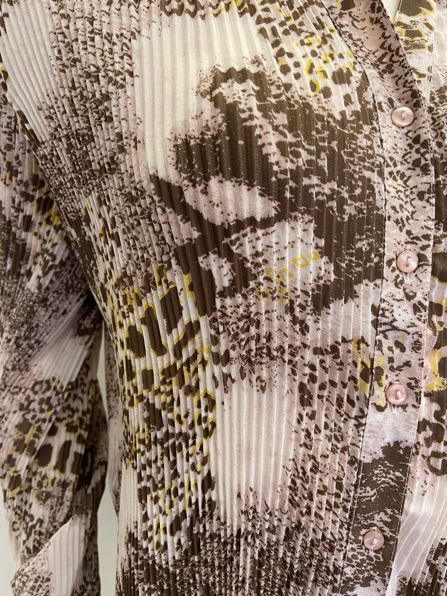 Leopard pleated shirt