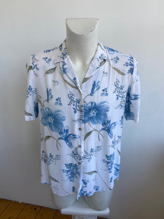 Chemise bleuets col rond