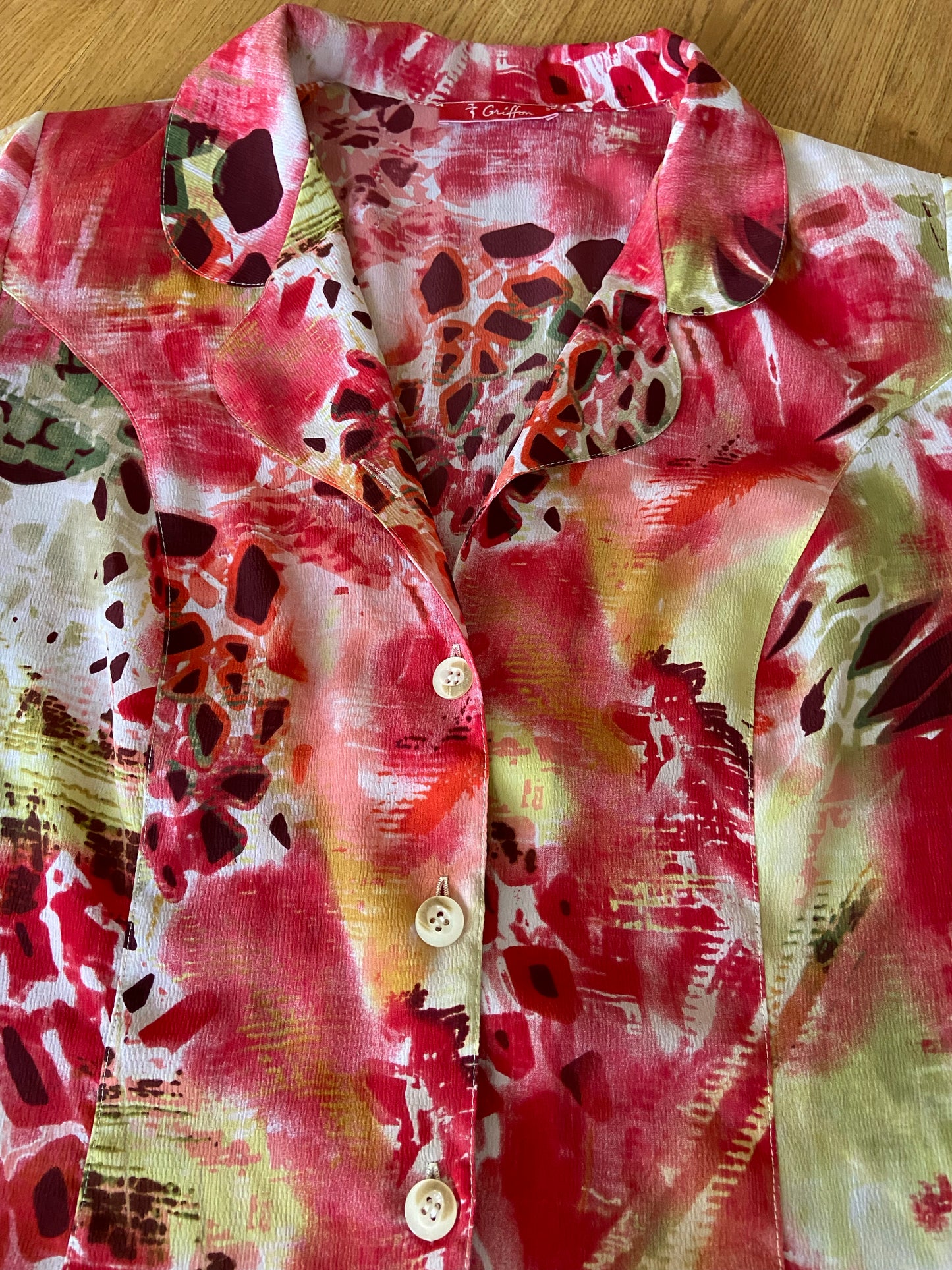 Chemise léopard fleuri rouge