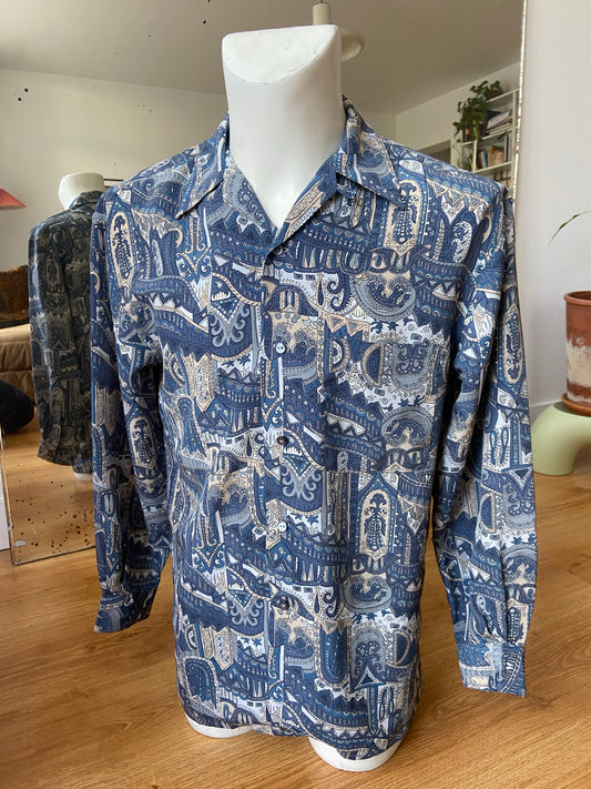 Chemise triforium