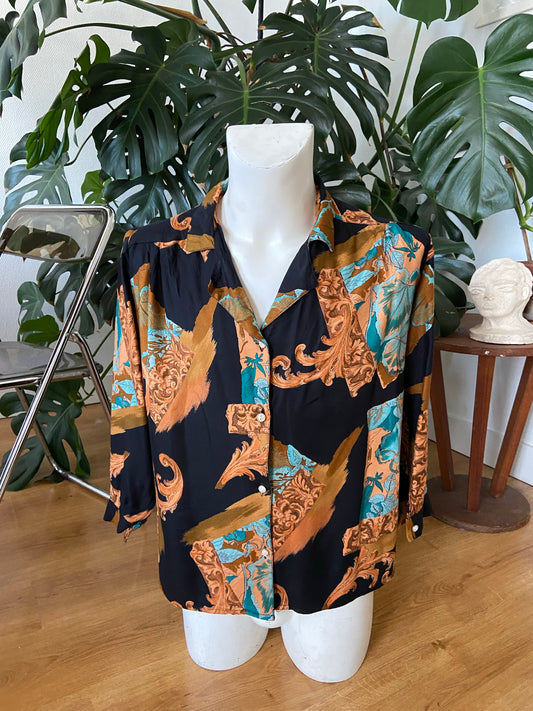 Chemise moulures feuillages