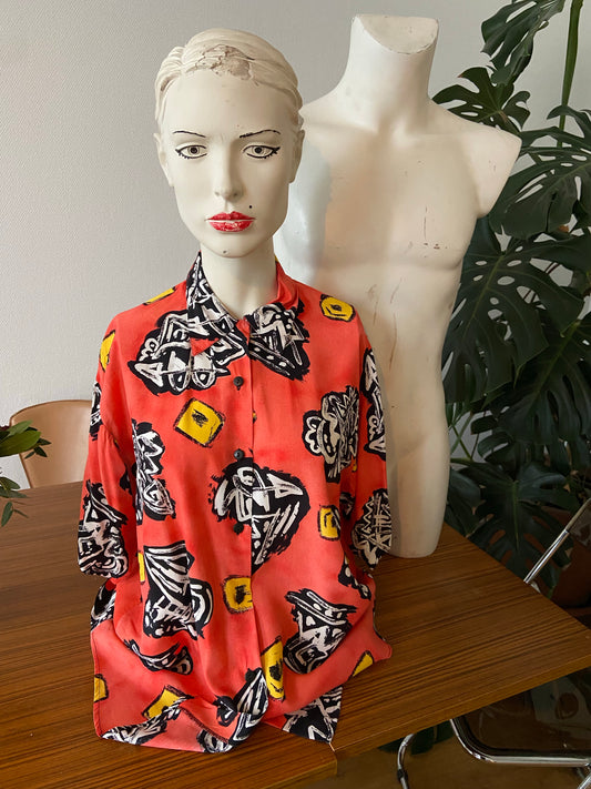 Chemise caractères