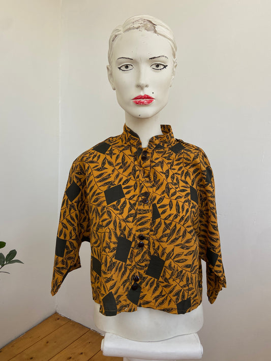 Chemise crop cachou