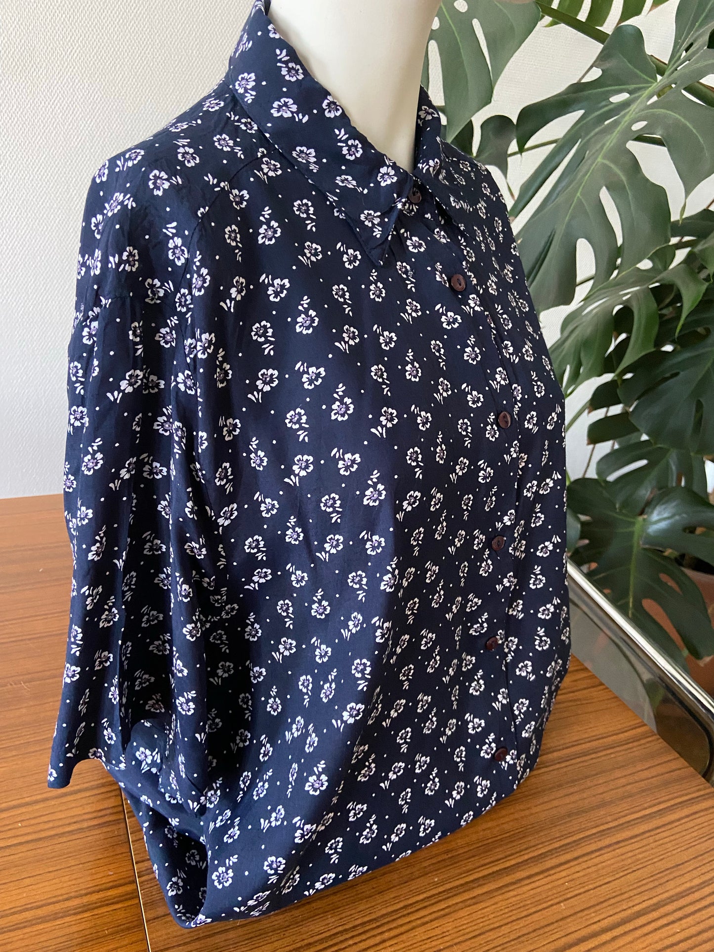 Floral navy shirt