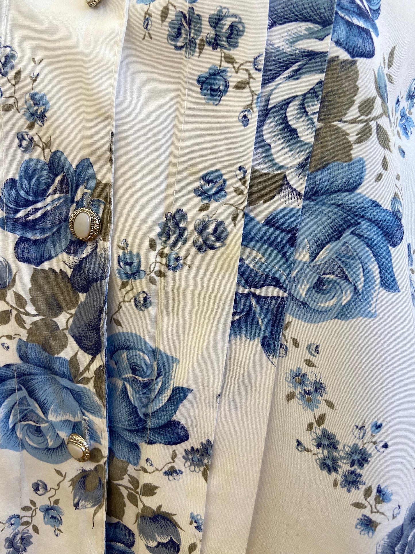 Blue flowers lace shirt