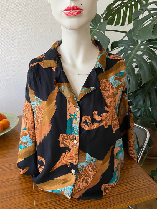 Chemise moulures feuillages