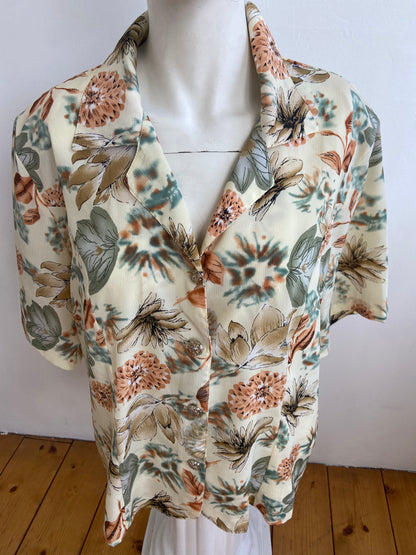 Dried flower shirt