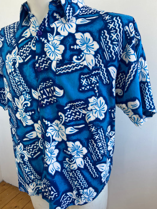 Chemise aloha bleue