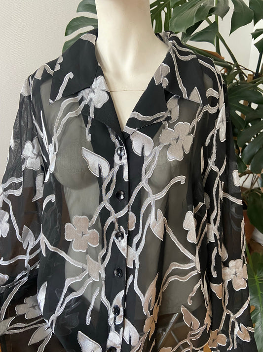 Chemise transparente fleurs argentées