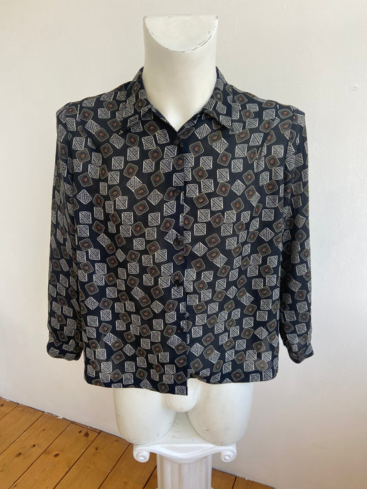 Chemise noire crackers