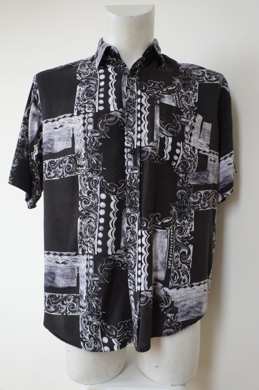 Chemise baroque n&b